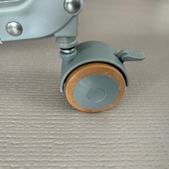 おりたたみベビーベッドの画像