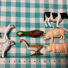 動物フィギュア　人形　ミニチュア　牛　羊　豚　鶏親子　アヒル