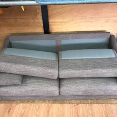 二人掛けソファー グレー ロータイプ 【ジャングルジャングル深井店】の画像