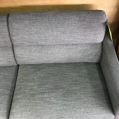 二人掛けソファー グレー ロータイプ 【ジャングルジャングル深井店】の画像