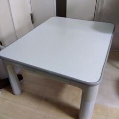 １人用によい小さめコタツの画像