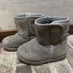 ムートンブーツ 16cmの画像