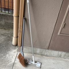 クイックルワイパー、ホウキの画像