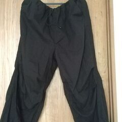 H&M黒パンツ（L）
