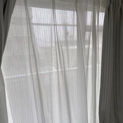 カーテンの画像
