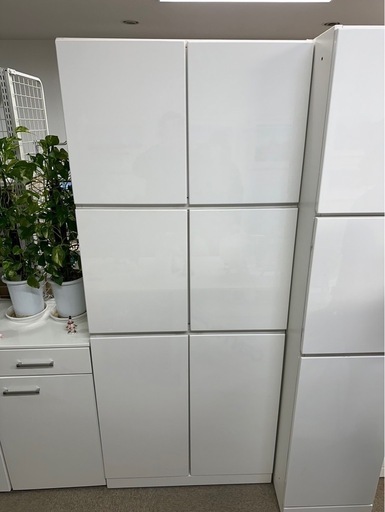 KA011   キャビネット　収納　棚