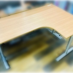 L字デスク　オフィスにて使用
