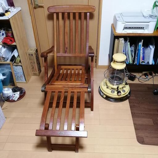 アンティークな本物のデッキチェア