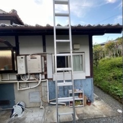 二連梯子の画像