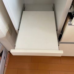食器棚の画像