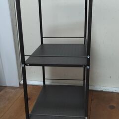 しっかりした、スチールラック差し上げます。キャスター付き。の画像