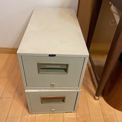 レトロ　スチール引き出し物入れ２個セット