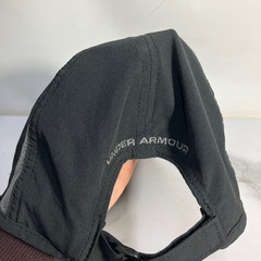 K2411-018 UNDER ARMOUR 6パネルキャップ 中古美品の画像