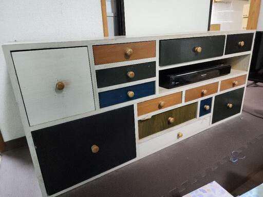 お洒落な引き出し収納　テレビ台にしてます