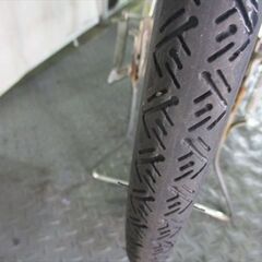 D858　★限定特価★ 中古自転車 【　26インチ　軽快車　アイボリー　6段　LEDオートライト 】 の画像
