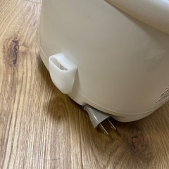 【炊飯器３合炊き🌾しゃもじ・計量カップ付き】の画像