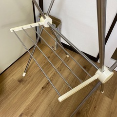 【12日まで掲載】折りたたみ物干しの画像