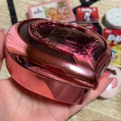空の缶の画像