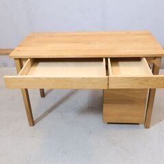 人気のMUJI(無印良品)のオーク材パーソナルデスク&ワゴン。シンプルで