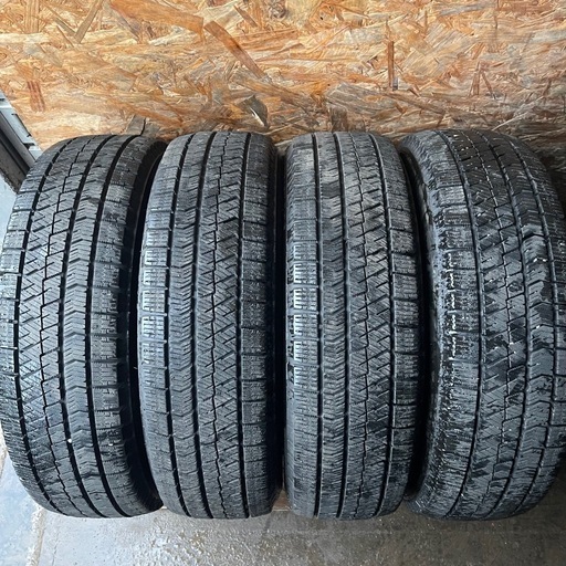 バリ山　BRIDGESTONE ブリヂストン　ブリジストン　VRX2 175/65R15 スタッドレス　タイヤ　2020年製　15インチ