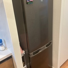 2023年製　TCL冷蔵庫173L 