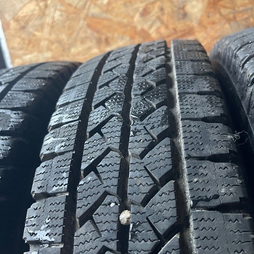 極上タイヤ　BRIDGESTONE ブリヂストン　ブリジストン　VL1 165R14 LT スタッドレス　タイヤ　2019年製　14インチ