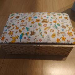 収納、可愛い籠箱 秋柄の画像