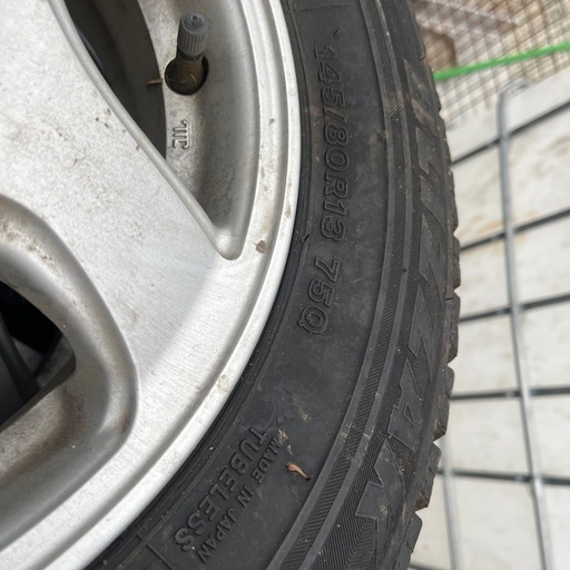 145\80r13日産軽自動車純正スノータイヤ