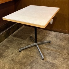 値下げしました。木製テーブル残り5つ！１つ¥2,700の画像
