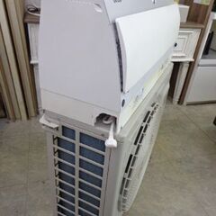 SHARPルームエアコン　２０２２年　２・８KW　ロボ付き　人感センサー付き　標準工賃込み　お支払いは現金のみ。の画像