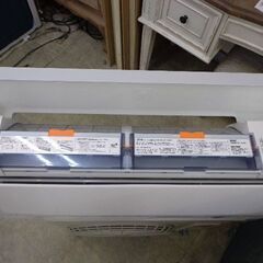SHARPルームエアコン　２０２１年　２・２KW　ロボ付き　人感センサー付き　標準工賃込み　お支払いは現金のみ。の画像