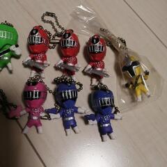 ⑯トッキュウジャー　ボールチェーンフィギュア8体　その他3体セットの画像