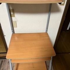 パソコンデスクの画像