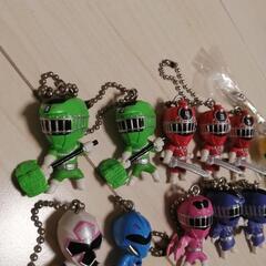 ⑯トッキュウジャー　ボールチェーンフィギュア8体　その他3体セットの画像