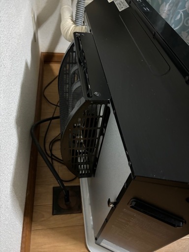 密閉式石油ストーブ　FF-AG6823H (使用期間1年未満ほぼ新品)