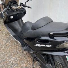 YAMAHAマジェスティ125の画像