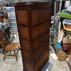 🎉アンティーク調　飾り棚の画像