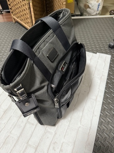 TUMI(トゥミ) トートバック