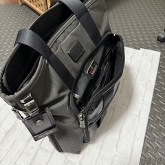 TUMI(トゥミ) トートバックの画像
