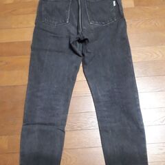 EDWINの黒のジーンズです。の画像