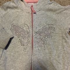 キッズ　パーカー　キラキラ　可愛い　サイズ120の画像