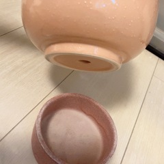 スサン 受け皿付き 直径16cm 植木鉢 ガーデン雑貨 ピンクベージュの画像