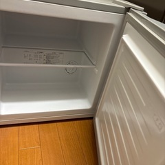1ドア冷凍庫 2021年製 グレーの画像