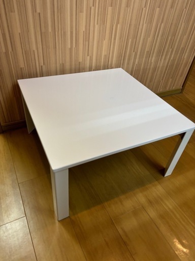 ニトリ　テーブル　白　エナメル調　折りたたみ　600×600×315