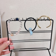 年内で処分！アクセサリースタンド まとめての画像