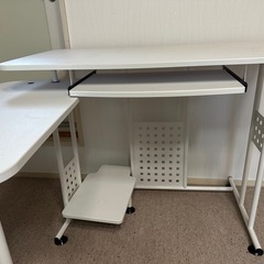 【決まりました】PCデスク