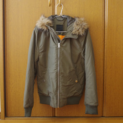【新品】定価￥7,499　H&M　ミリタリーブルゾン　アウター　ジャンパー　メンズ　レディース　ユニセックスの画像