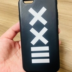 セバントゥアのiPhone7ケース