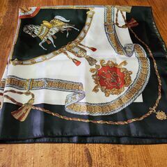 ブランド不明　スカーフ　美品の画像