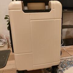取引中スーツケース38L